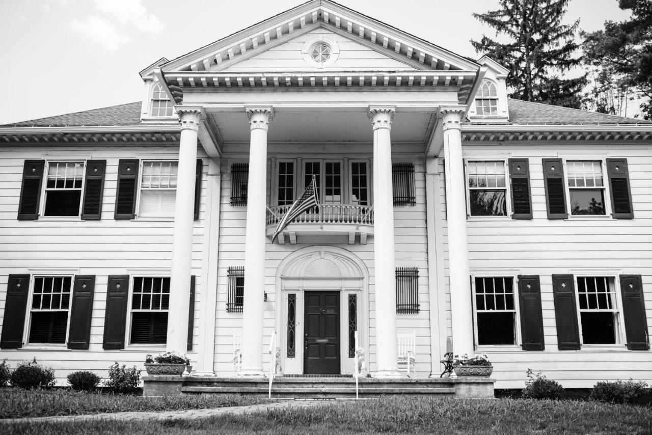 Benn Conger Inn Groton ภายนอก รูปภาพ