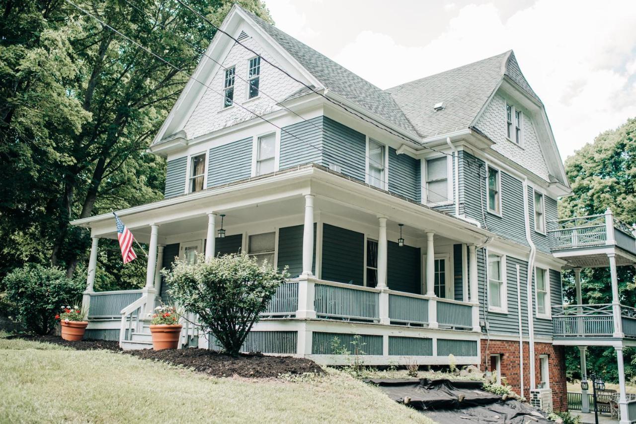 Benn Conger Inn Groton ภายนอก รูปภาพ